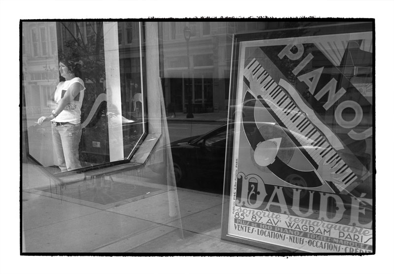 Milwaukee shop window, 2008. Mamiya 6, 50mm.